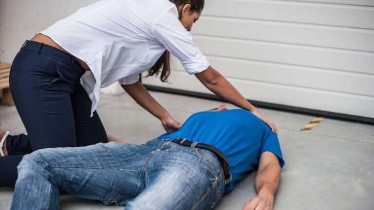 Why Time-Efficient First Aid Courses Are the Future of Safety Training